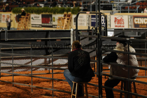 gate people NR10p2F,2-031