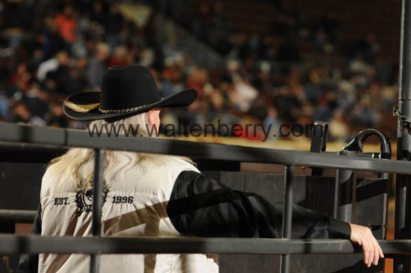 gate people NR10p2F,2-033